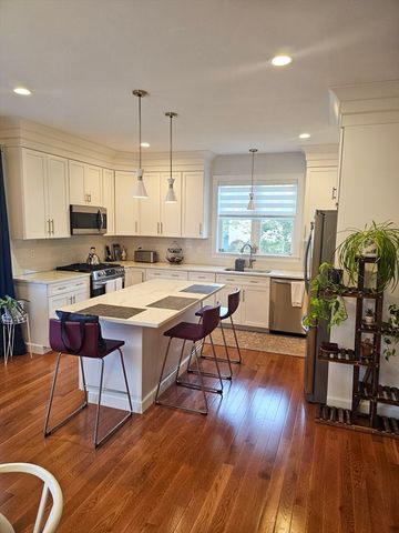 4 Sabrinas Way, Dartmouth, MA 02747