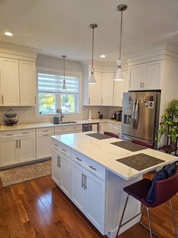 4 Sabrinas Way, Dartmouth, MA 02747