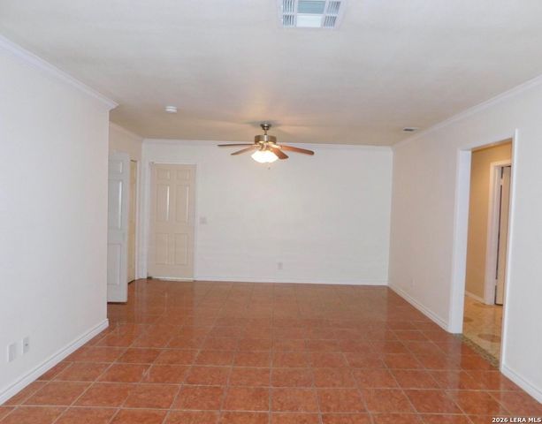 5359 Fredericksburg Rd Apt 302, San Antonio, TX 78229