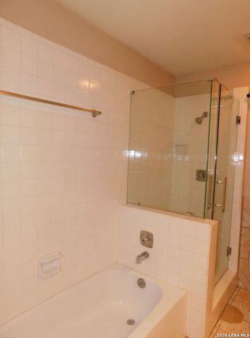 5359 Fredericksburg Rd Apt 302, San Antonio, TX 78229
