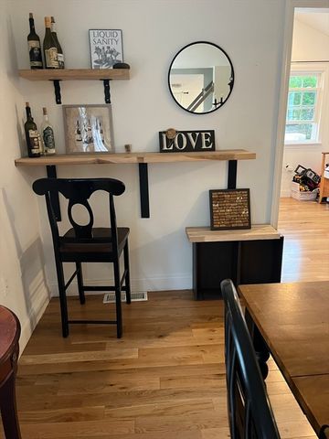 4 Robin Rd, Billerica, MA 01821