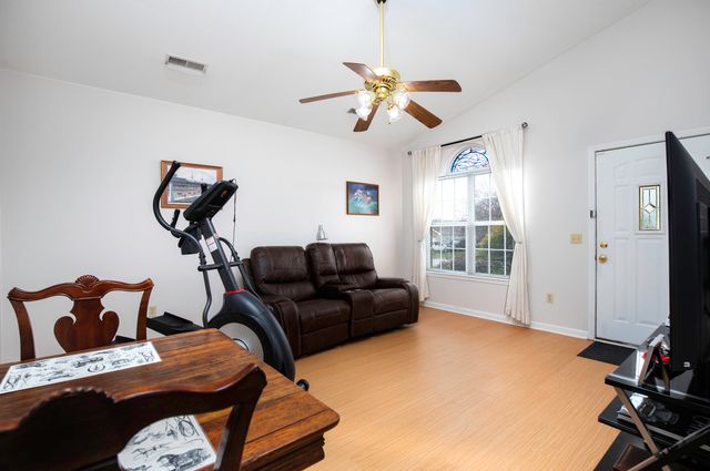 1222 Tim Tam Way, Lawrenceburg, KY 40342