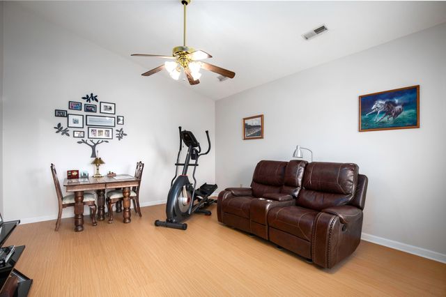 1222 Tim Tam Way, Lawrenceburg, KY 40342