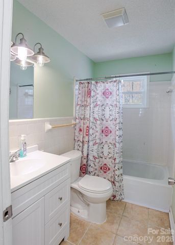 5028 NC 109 Highway S, Mount Gilead, NC 27306