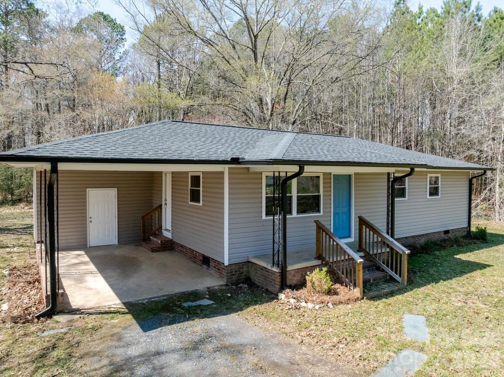 5028 NC 109 Highway S, Mount Gilead, NC 27306