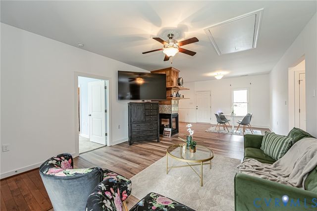 2018 Valentine Rd, Fairfield, VA 23228