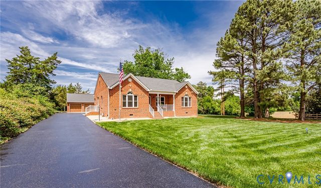 2018 Valentine Rd, Fairfield, VA 23228