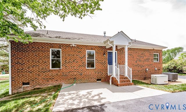 2018 Valentine Rd, Fairfield, VA 23228