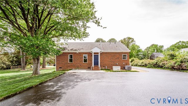 2018 Valentine Rd, Fairfield, VA 23228