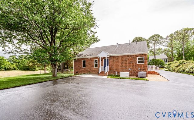 2018 Valentine Rd, Fairfield, VA 23228