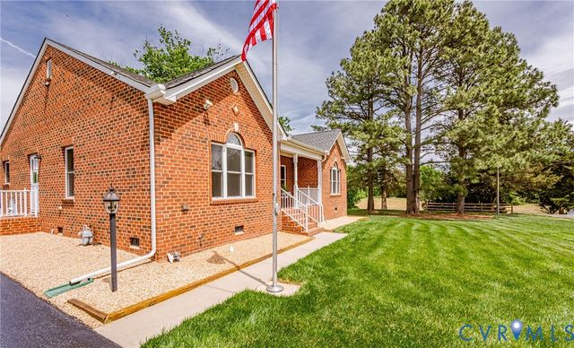 2018 Valentine Rd, Fairfield, VA 23228