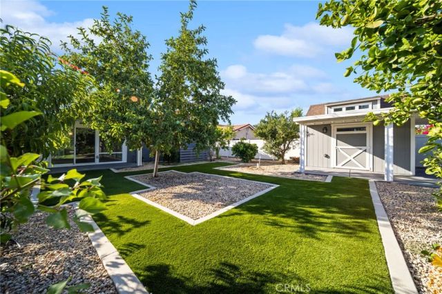235 Laurelwood Lane, Lake Elsinore, CA 92530