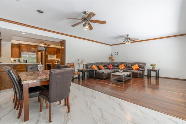 13974 S Broadway, Edmond, OK 73034