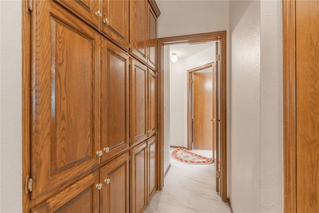 13974 S Broadway, Edmond, OK 73034