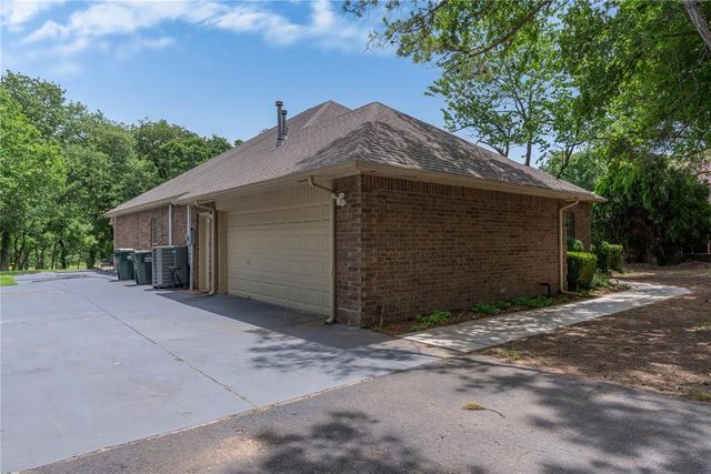 13974 S Broadway, Edmond, OK 73034
