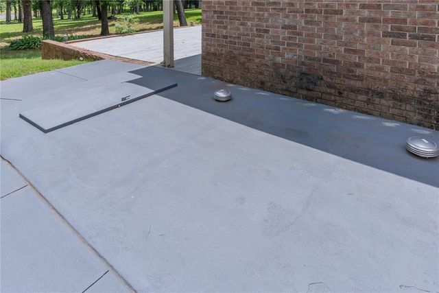 13974 S Broadway, Edmond, OK 73034