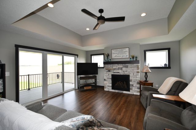 1800 20th Avenue Circle NE, Kasson, MN 55944