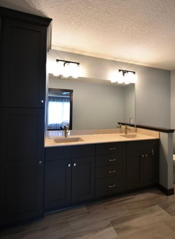 1800 20th Avenue Circle NE, Kasson, MN 55944