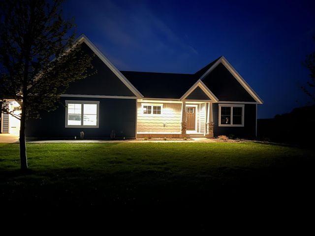 1800 20th Avenue Circle NE, Kasson, MN 55944