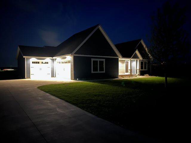 1800 20th Avenue Circle NE, Kasson, MN 55944