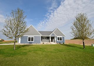1800 20th Avenue Circle NE, Kasson, MN 55944