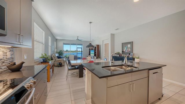 3115 TRUSTEE AVENUE, Sarasota, FL 34243