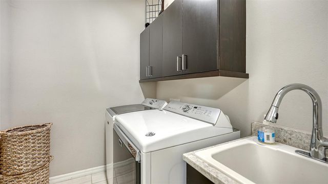 3115 TRUSTEE AVENUE, Sarasota, FL 34243