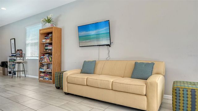 3115 TRUSTEE AVENUE, Sarasota, FL 34243