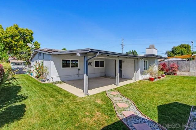 4231 Thomas St, Oceanside, CA 92056