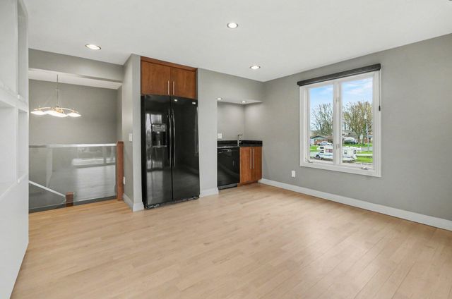 41285 Belvidere Street, Harrison Township, MI 48045