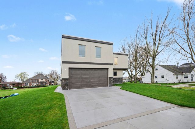 41285 Belvidere Street, Harrison Township, MI 48045