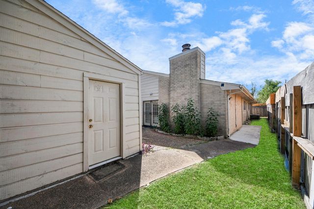 4138 Boone Road, Houston, TX 77072