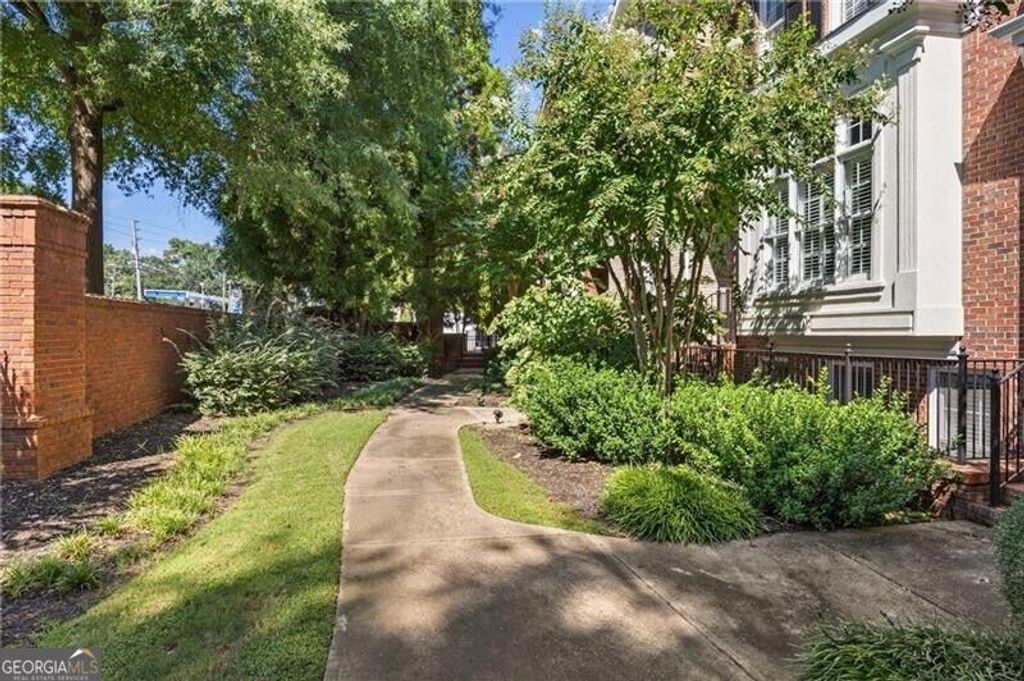 4292 Kingston Gate Cove, Atlanta, GA 30341 — photo 3