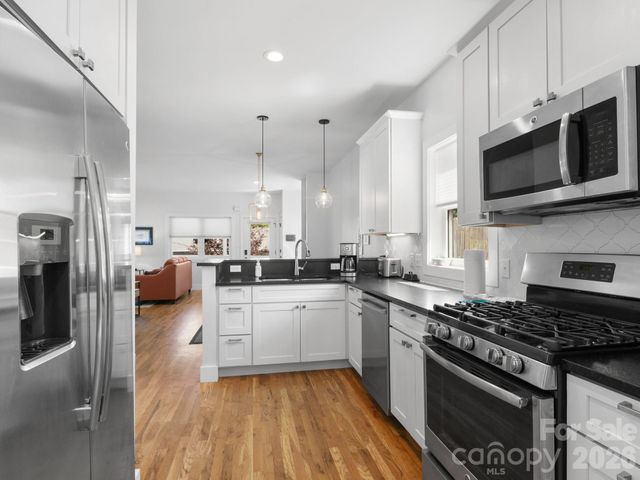 46 Rumbough Place, Asheville, NC 28806