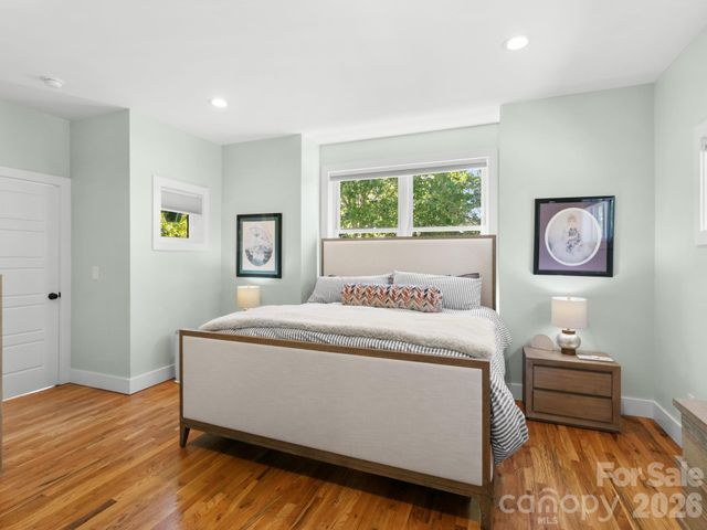 46 Rumbough Place, Asheville, NC 28806