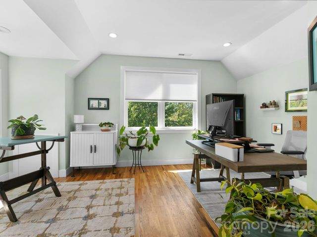 46 Rumbough Place, Asheville, NC 28806