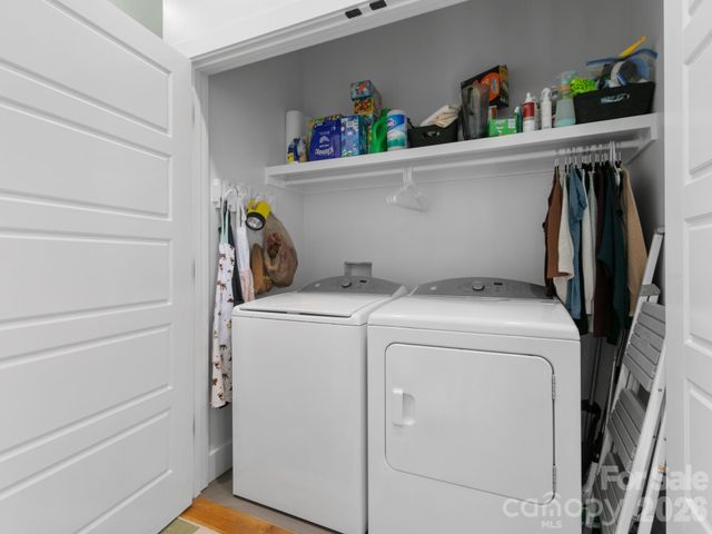46 Rumbough Place, Asheville, NC 28806