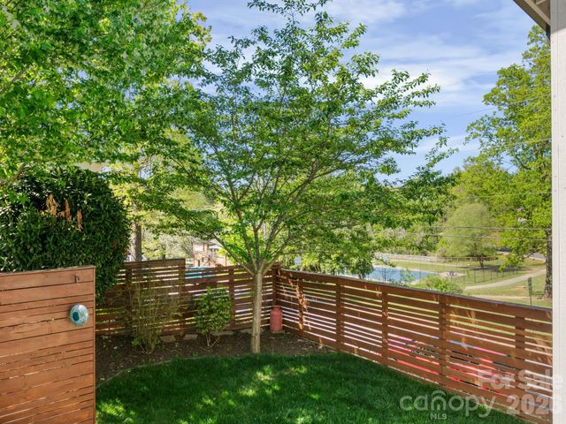 46 Rumbough Place, Asheville, NC 28806