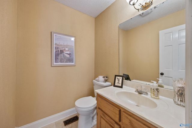 9700 Welch Circle SE, Huntsville, AL 35803