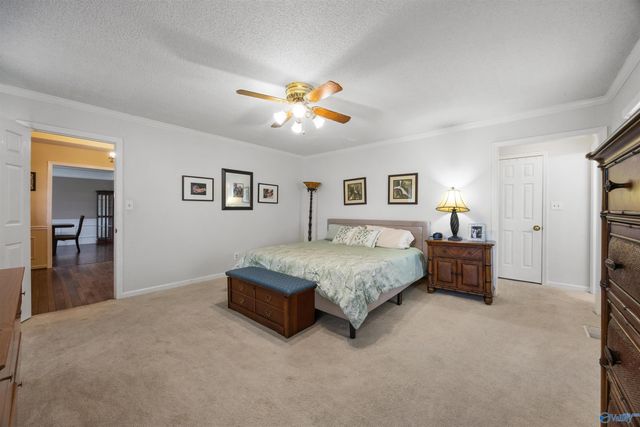 9700 Welch Circle SE, Huntsville, AL 35803