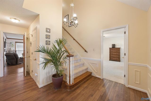 9700 Welch Circle SE, Huntsville, AL 35803