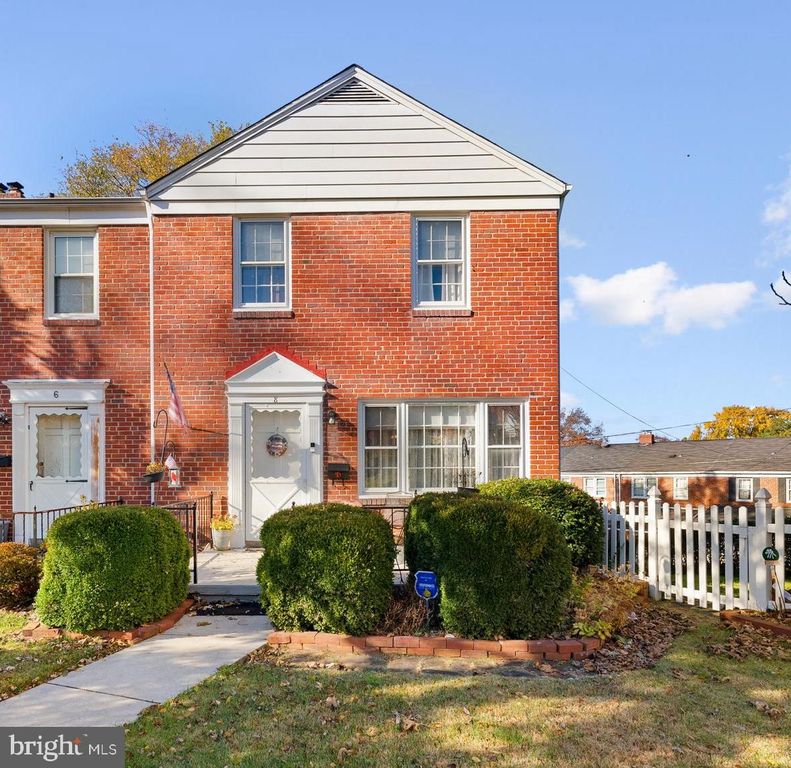 8 WINTHROP CT, Towson, MD 21204