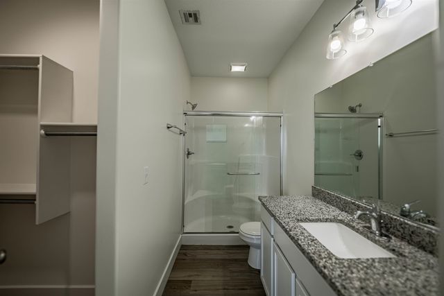 5777 E Bristol, Wichita, KS 67220