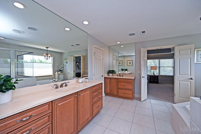 3887 The Ridings, Deerfield Twp., OH 45040
