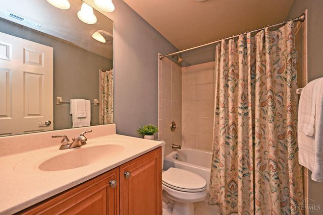 3887 The Ridings, Deerfield Twp., OH 45040