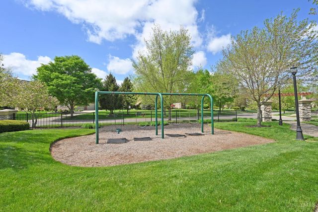 3887 The Ridings, Deerfield Twp., OH 45040