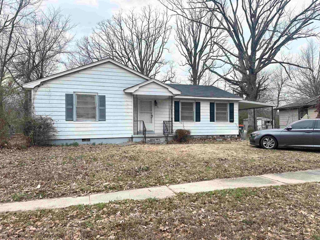 16 Shirley St., Pine Bluff, AR 71602