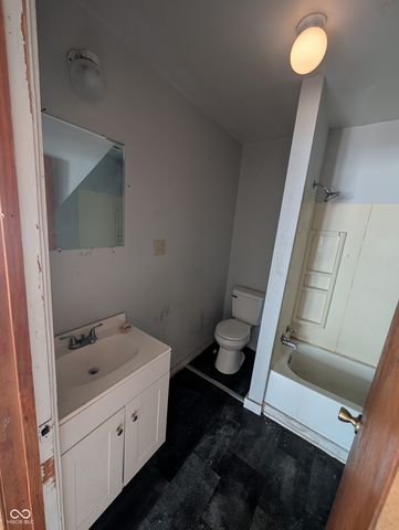 1917 Cedar Street, Anderson, IN 46016