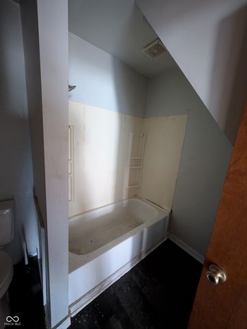 1917 Cedar Street, Anderson, IN 46016