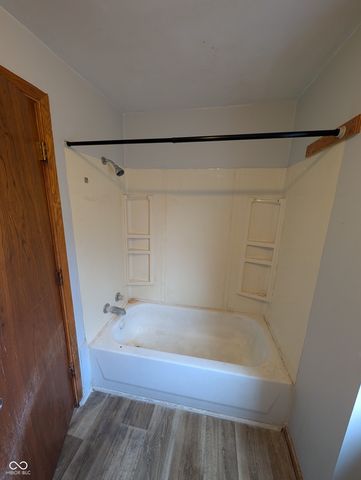 1917 Cedar Street, Anderson, IN 46016